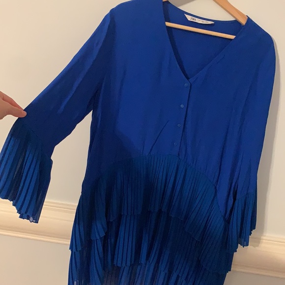 Zara Ruffled Dress - Picture 4 of 9